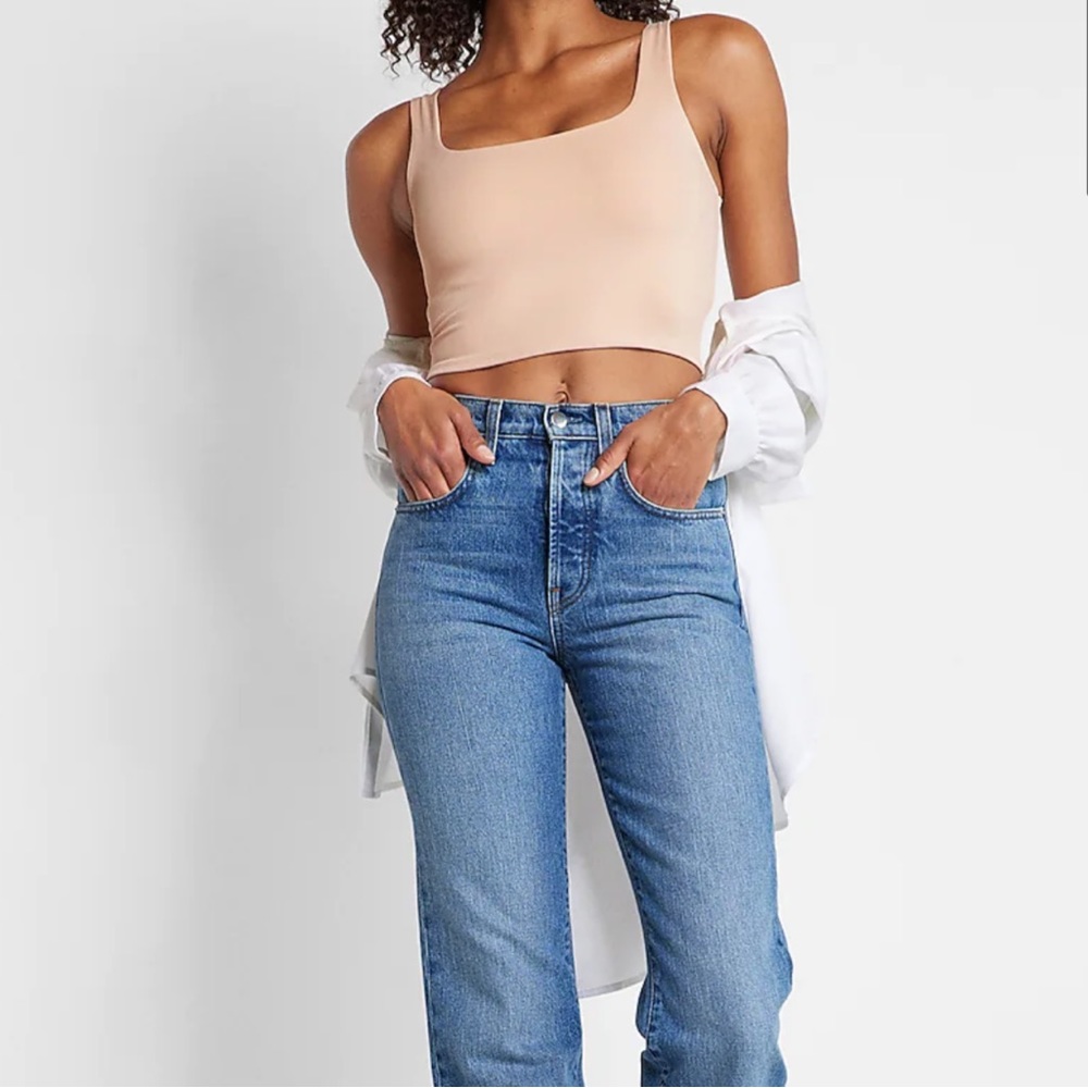 Body Contour Matte Square Neck Cropped Tank - Size Medium